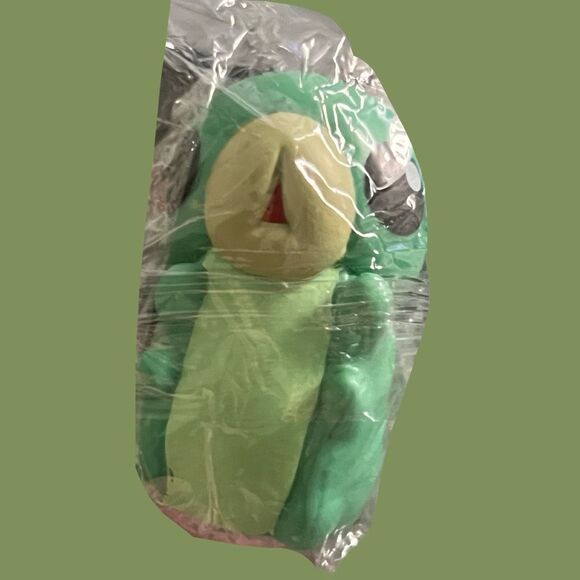 NIP Hollow Knight Grub Mini Figure Statue Figurine 2.5” B15 - Picture 3 of 3